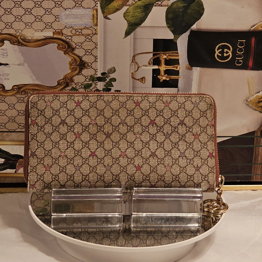 Gucci G G Supreme Star Zip-Around Continental Long Wallet - Picture 7 of 15